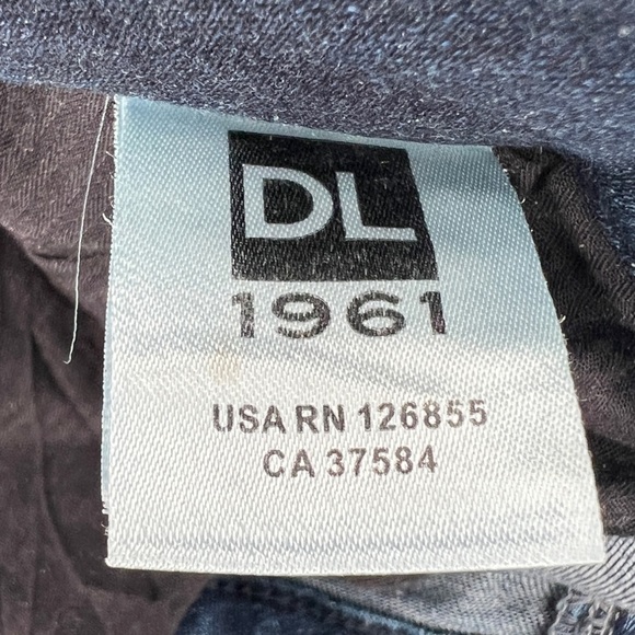 DL1961 Emma Power Legging Distressed Jeans Size 27 Women’s - Picture 7 of 7